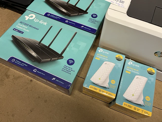 Partij kantoorartikelen ca. 30x hp, logitech, tp-link - afbeelding 4 van  6