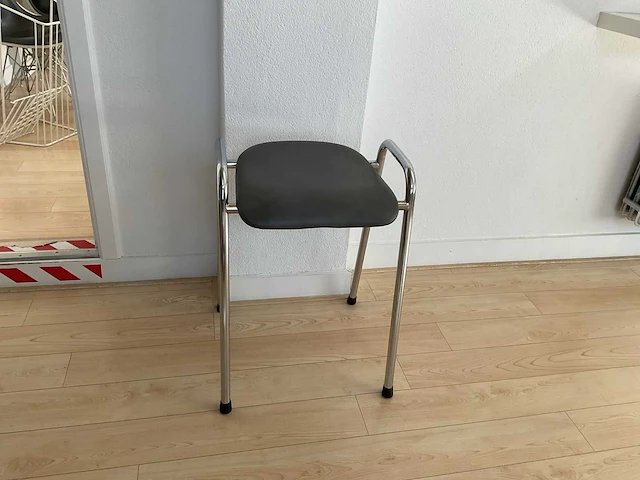 Partij kantoorinventaris - afbeelding 17 van  46