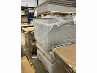 Partij karton, dozen en papier - afbeelding 4 van  16