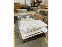 Partij karton, dozen en papier - afbeelding 9 van  16