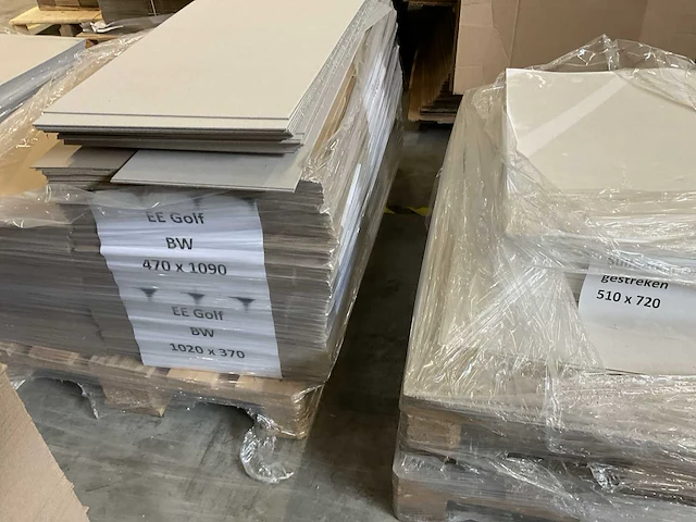 Partij karton, dozen en papier - afbeelding 16 van  16