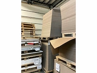 Partij karton en papier - afbeelding 9 van  11