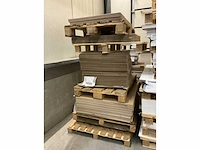 Partij karton en papier - afbeelding 11 van  11