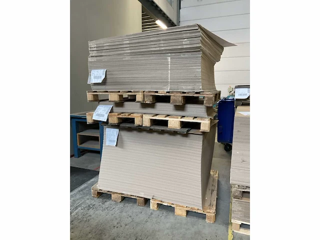 Partij karton - afbeelding 5 van  6