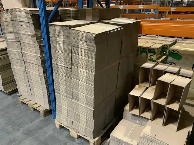 Partij kartonnen dozen - 16x pallet - afbeelding 5 van  16
