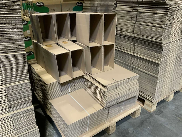 Partij kartonnen dozen - 16x pallet - afbeelding 6 van  16