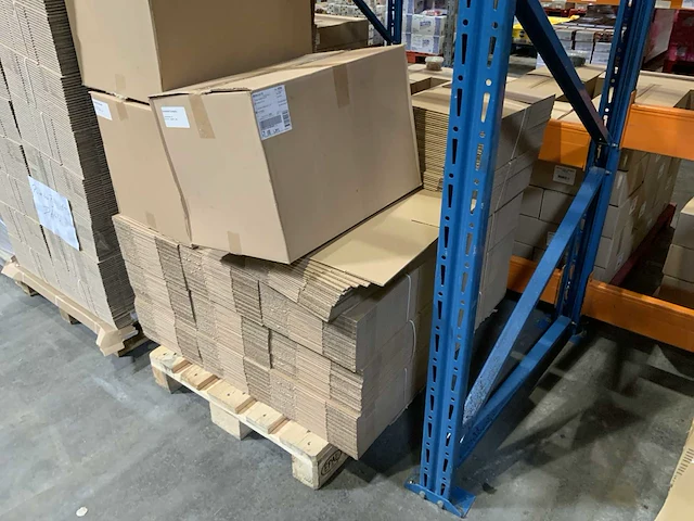 Partij kartonnen dozen - 16x pallet - afbeelding 14 van  16