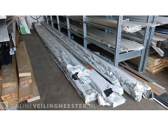 Partij keralit gevelpanelen o.a. nightblack pure mat - afbeelding 2 van  7