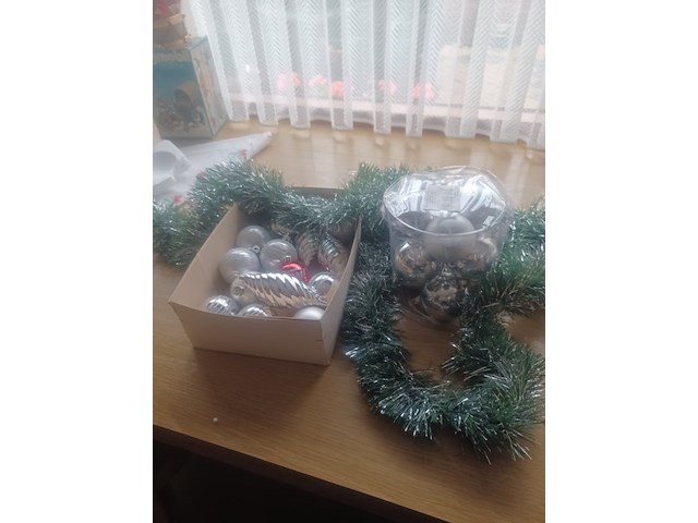 Partij kers spullen in afsluitbare bak . - afbeelding 8 van  9