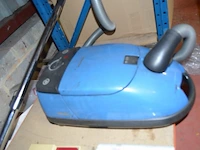 Partij kerstversiering, 2 heilige beelden, stofzuiger miele, wandspiegel, wandklok, wijwatervatje, enz - afbeelding 8 van  9