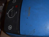 Partij kerstversiering, 2 heilige beelden, stofzuiger miele, wandspiegel, wandklok, wijwatervatje, enz - afbeelding 9 van  9