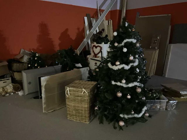 Partij kerstversiering - afbeelding 1 van  4