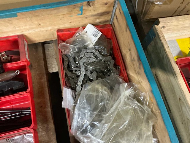 Partij kettingen en onderdelen - afbeelding 5 van  8