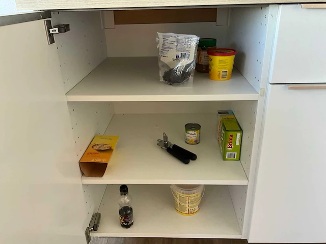 Partij keukenapparatuur en benodigdheden - afbeelding 4 van  10