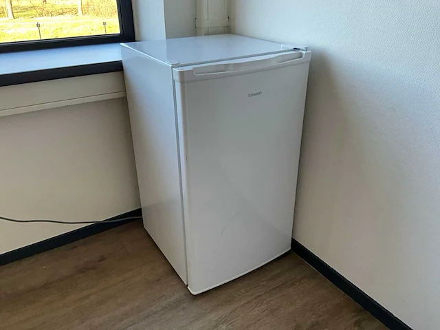 Partij keukenapparatuur en benodigdheden - afbeelding 10 van  10
