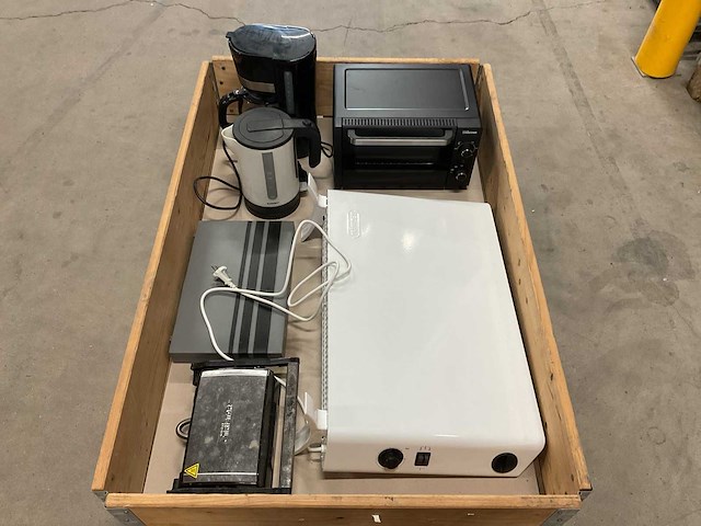 Partij keukenapparatuur - afbeelding 1 van  3