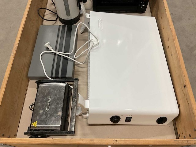 Partij keukenapparatuur - afbeelding 2 van  3