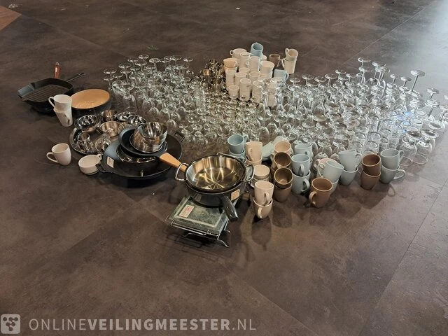 Partij keukenservies - afbeelding 1 van  13