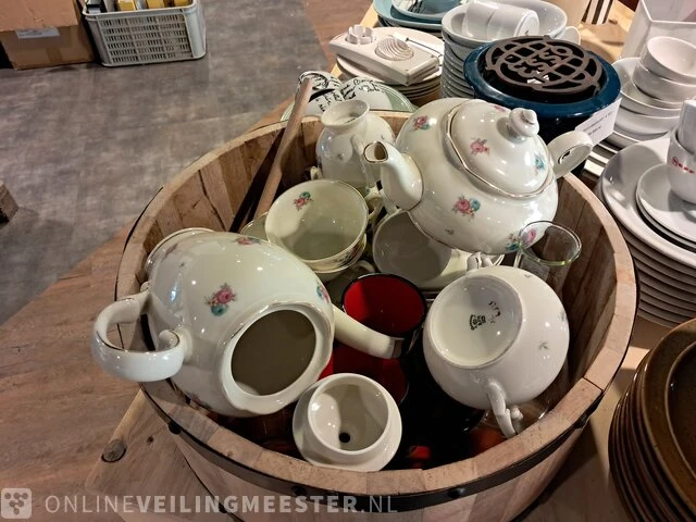 Partij keukenservies - afbeelding 12 van  21