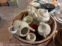 Partij keukenservies - afbeelding 12 van  21