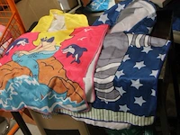 Partij kinder pooncho div modellen 5 stuks mix ds h01