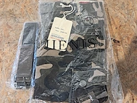 Partij kinderkleding met broek paspoppen en 3x kleding rek - afbeelding 8 van  18