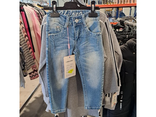 Partij kinderkleding op 3x kledingrek - afbeelding 5 van  26