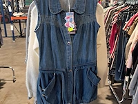 Partij kinderkleding op 3x kledingrek - afbeelding 9 van  26
