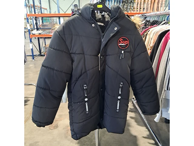 Partij kinderkleding op 3x kledingrek - afbeelding 24 van  26