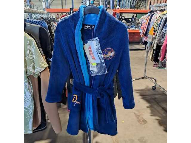 Partij kinderkleding op 4x kledingrek - afbeelding 8 van  28