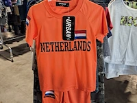 Partij kinderkleding op 4x kledingrek - afbeelding 13 van  28