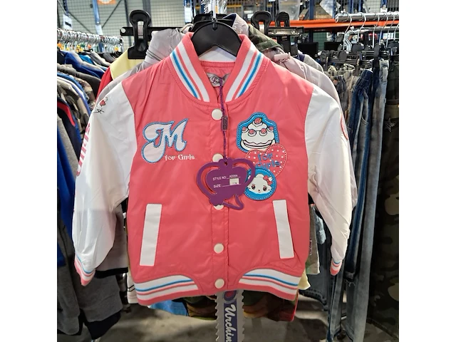 Partij kinderkleding op 4x kledingrek - afbeelding 4 van  19