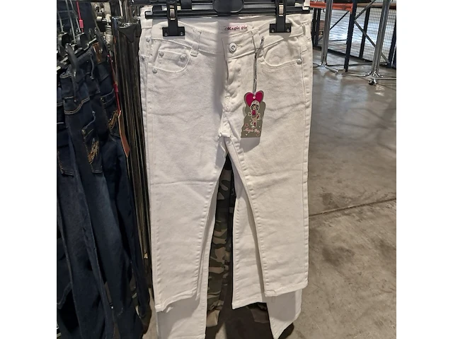Partij kinderkleding op 4x kledingrek - afbeelding 9 van  19