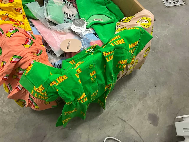 Partij kinderkleding - afbeelding 7 van  10
