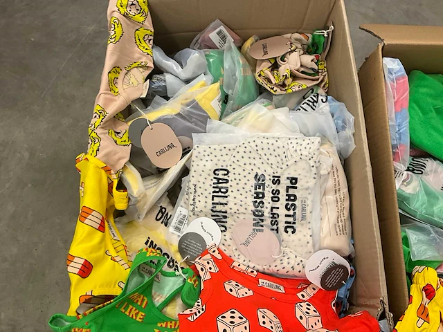 Partij kinderkleding - afbeelding 8 van  10