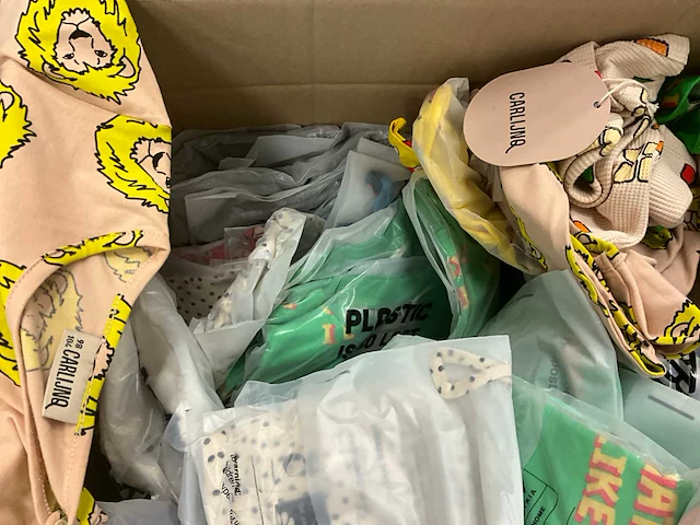 Partij kinderkleding - afbeelding 9 van  10
