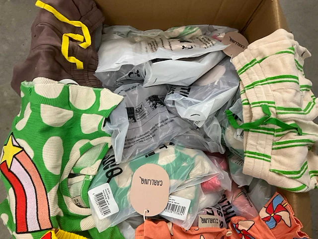 Partij kinderkleding - afbeelding 6 van  8