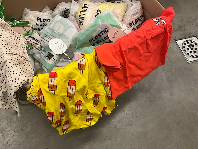 Partij kinderkleding - afbeelding 6 van  10