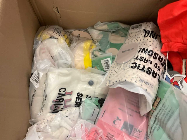 Partij kinderkleding - afbeelding 10 van  10