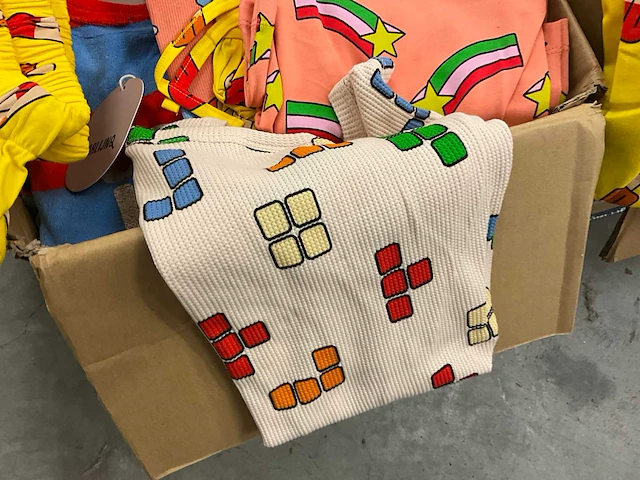 Partij kinderkleding - afbeelding 2 van  7