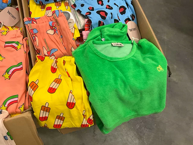 Partij kinderkleding - afbeelding 6 van  7