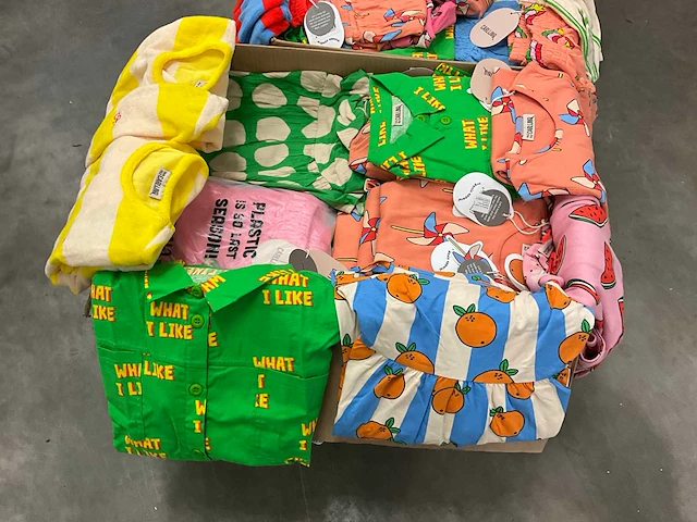 Partij kinderkleding - afbeelding 6 van  12