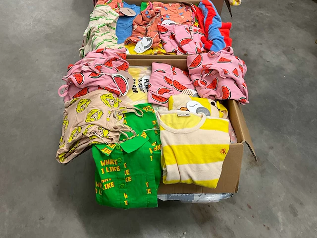 Partij kinderkleding - afbeelding 8 van  12