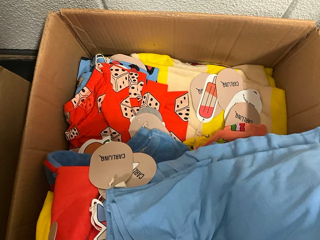 Partij kinderkleding - afbeelding 5 van  9