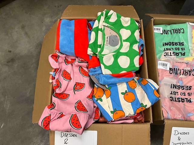 Partij kinderkleding - afbeelding 4 van  8