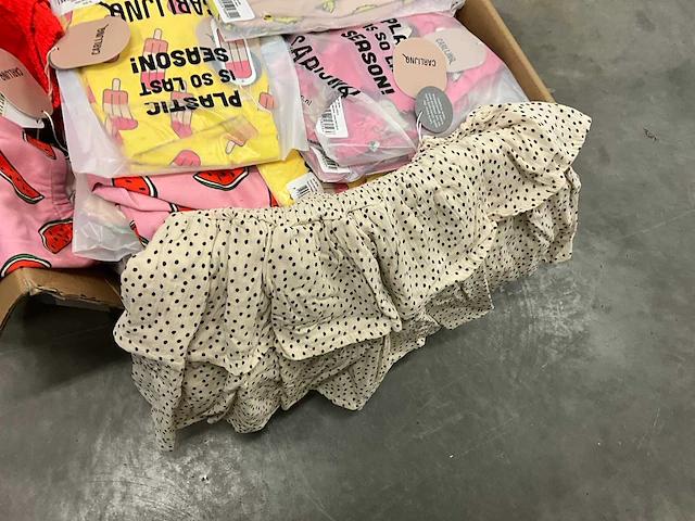 Partij kinderkleding - afbeelding 5 van  9
