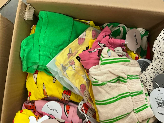 Partij kinderkleding - afbeelding 9 van  9