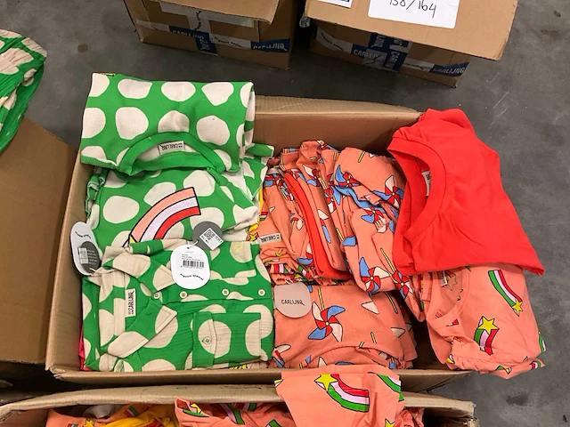 Partij kinderkleding - afbeelding 13 van  14