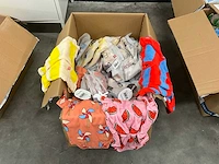 Partij kinderkleding