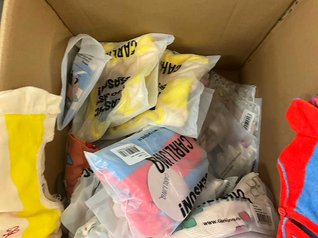 Partij kinderkleding - afbeelding 3 van  7
